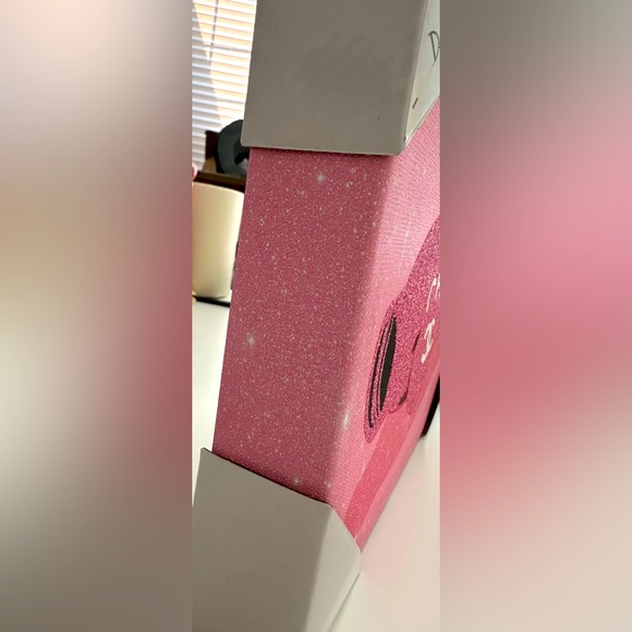 Set (2) Pink Sparkly Chanel Motivation Wall Art 💪🏼💎💕 - Picture 5 of 6